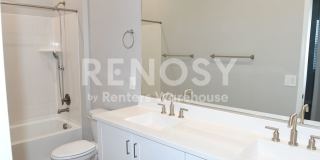 Price Improved – Spacious Townhome in a Gated Community! Gallery 13