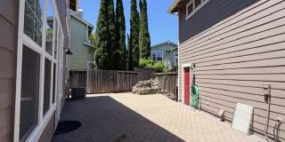 567 Jorgensen St Gallery 24
