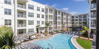 The Felicity on Perry Gallery 1