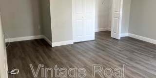 4203 E Yukon St Gallery 21