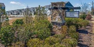 Beautiful 3-bed, 2.5 bath end unit townhome in Penley Place of Clover! Gallery 31