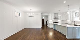 811 Smith Avenue Gallery 17