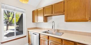 3BD, 2.5 Boulder Townhome with 1-Car Garage Gallery 7