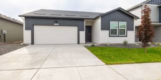 Modern One-Level Rancher South Spokane Valley Community - Elk Meadow Estate Gallery 1