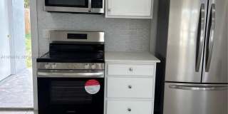 1149 W 26th St Gallery 25