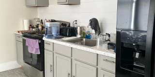 1122 E Dunkin Street Gallery 4