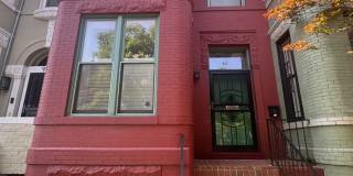 3BR/1.5BA Historic Townhouse in the Heart of Shaw with Parking Gallery 1