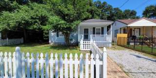 1112 Polk Ave Pensacola. MOVE IN SPECIAL: HALF OFF first full month of rent!!! Gallery 1