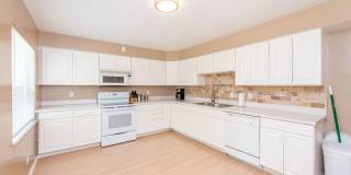 Beautiful 3 bed 2 bath Home - AVAILABLE NOW! Gallery 15