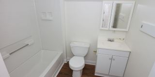 3 Bedroom Bates-Hendricks Home! Gallery 17