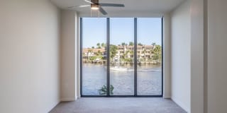 Avion Riverwalk Gallery 27