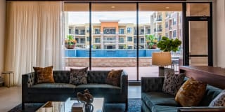 44 Washington Gallery 24