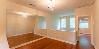 Gorgeous 2 Bedrooms /2.5 Bathrooms + Flex Space Home Near South Austin!!! Gallery 11
