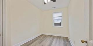 Beautiful Renovated 3BR/2BTH Brick Townhome Gallery 23