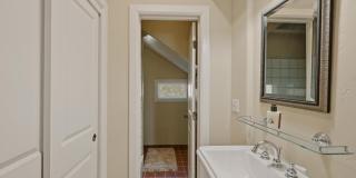 2491 Spring Mountain Road Gallery 31