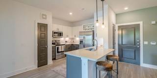 Brea Frisco Gallery 4