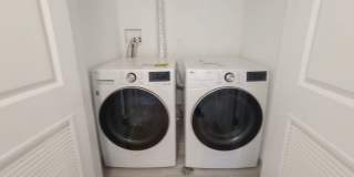 3829 N Southport Gallery 16