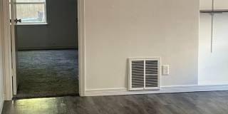 5104 S. Delaware Place - 5116 S.. Delaware Pl. Apt 5 Gallery 1