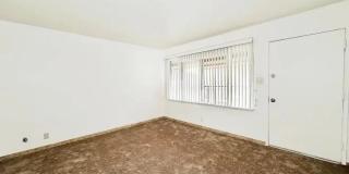 9747 Riverview Gallery 3