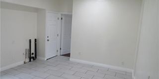 3923 S Normandie Gallery 9