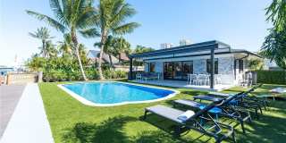 309 S Riverside Dr Gallery 1