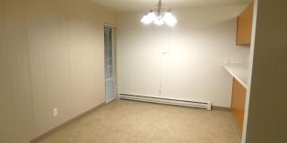 Rent Special: 1/2 Off June's Rent!! - Upstairs 2 Bedroom Unit Gallery 14