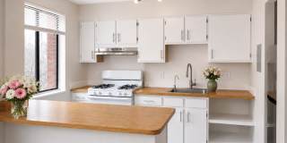 2026 Move-In Special – $500 LEASE SIGNING BONUS!! Affordable 2-Bedroom Apartment in Southwest DC !! Gallery 1