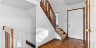 COMING SOON - Spacious 2-Bed, 3.5-Bath Townhouse with Stunning Lake Views COMING SOON - Spacious 2-Bed, 3.5-Bath Townhouse with Stunning Lake Views Gallery 5