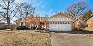 Beautiful Home in Springdale with Sunroom! Gallery 1