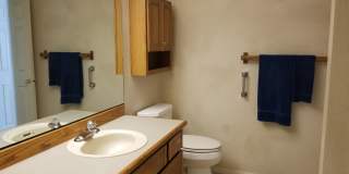 CUTE & CLASSY IN LAKE OSWEGO! Gallery 13