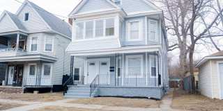 418 3rd Street Gallery 1