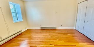 2528 Christian St Gallery 18