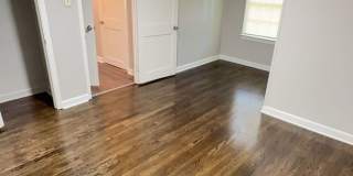 Beautifully Updated 4 bedroom 2 bath Gallery 3