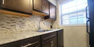 6328 - 6330 Bancroft Ave. Gallery 1