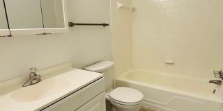 2 Bedroom, 1.5 Bath Townhouse Gallery 10