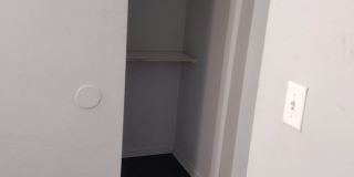 910 West 8th Street - 2 Gallery 7