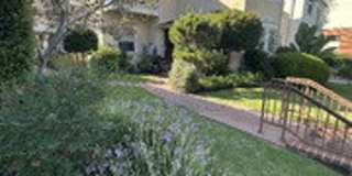 205 South Doheny Drive Gallery 1