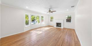 2074 Summit Avenue Gallery 10