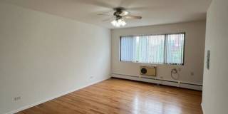 6250 North Kenmore Ave. Gallery 1