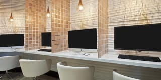 The Moderne Gallery 14