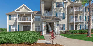 Lake House Apartments Gallery 21