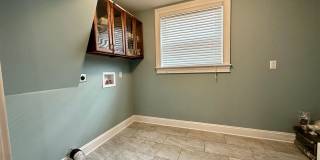 Remodeled beauty in Charolette Park Gallery 22