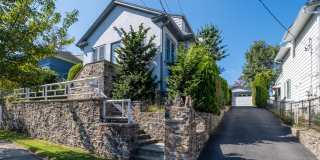 1306 Henry Avenue Gallery 1