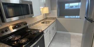 Modern 2bed w/H + HW Gallery 1