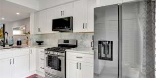 7921 SANIBEL DR Gallery 29