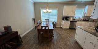 632 Clay Street Gallery 6