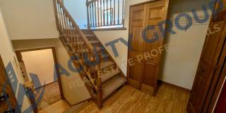Elm Creek Park adjacent Large 2+BR House For Rent Gallery 10