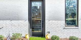 2424 Memorial Drive SE Gallery 29