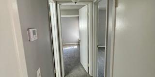 1 MONTH FREE!! 2B/1B Upper Level Condo in Cottonwood Villas - Available NOW! Gallery 11