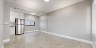 101 W 11th St Gallery 6
